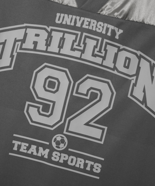 TRILLION（トリリオン）の「メッシュフットボールグラフィックジャージーハーフスリーブ[チャコール]（Tシャツ/カットソー・メンズ・その他・MEDIUM/LARGE/X-LARGE）」の3枚目の写真
