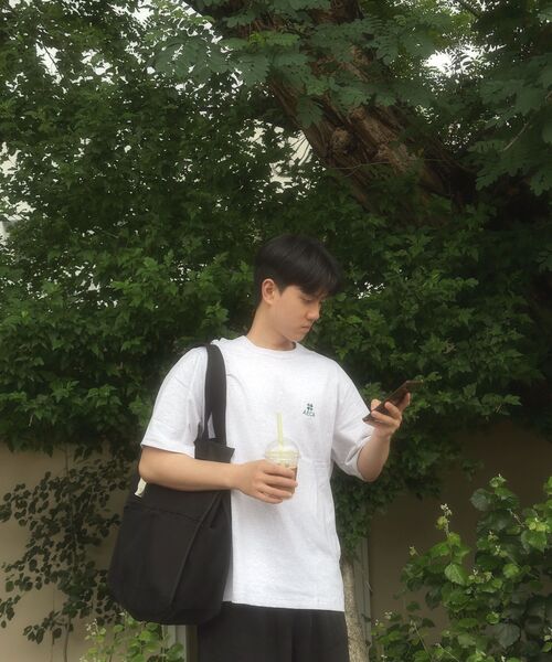 AECA(エイカ)の「EVERYDAY AECA CLOVER HALF SLEEVE TEE-LIGHT GREY(Tシャツ/カットソー・レディース・その他・SMALL/X-LARGE/W/2XL/LARGE/MEDIUM)」の4枚目の写真