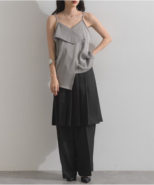 OandI（オーアンドアイ）の「ラップスカートレイヤードパンツ（その他パンツ・レディース・ブラウン/ブラック/チャコールグレー・FREE）」の7枚目の写真