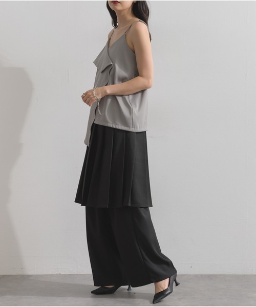 OandI（オーアンドアイ）の「ラップスカートレイヤードパンツ（その他パンツ・レディース・ブラウン/ブラック/チャコールグレー・FREE）」の5枚目の写真