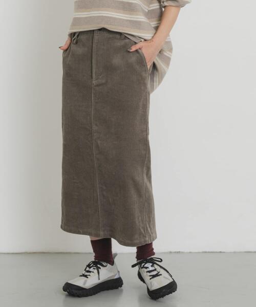 EKAL（エカル）の「『UR TECH』コーデュロイストレートスカート（スカート・レディース・モカ/カーキ/チャコールグレー・ONE）」の3枚目の写真