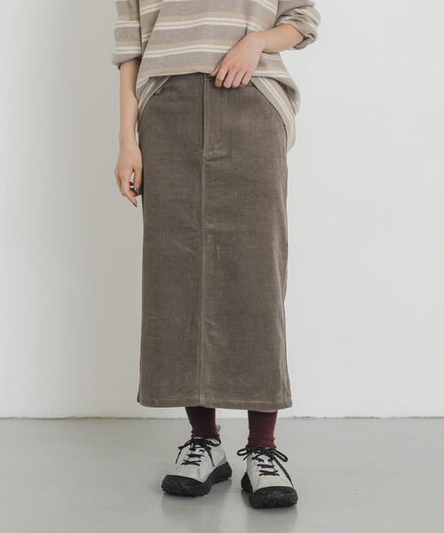 EKAL（エカル）の「『UR TECH』コーデュロイストレートスカート（スカート・レディース・モカ/カーキ/チャコールグレー・ONE）」の4枚目の写真