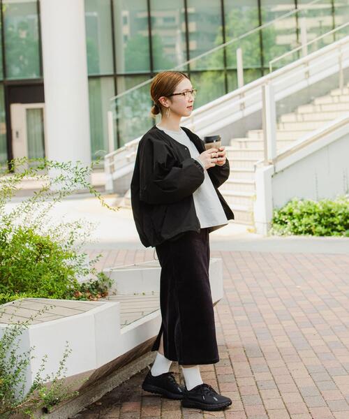 EKAL（エカル）の「『UR TECH』コーデュロイストレートスカート（スカート・レディース・モカ/カーキ/チャコールグレー・ONE）」の17枚目の写真