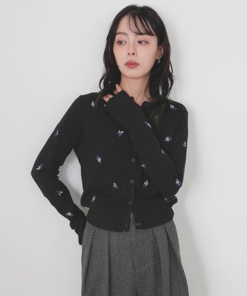 新品未使用✨ﾌﾗﾜｰ刺繍ニットｶｰﾃﾞｨｶﾞﾝ（ブラック） セール】フラワー刺繍ニットカーディガン（カーディガン/ボレロ