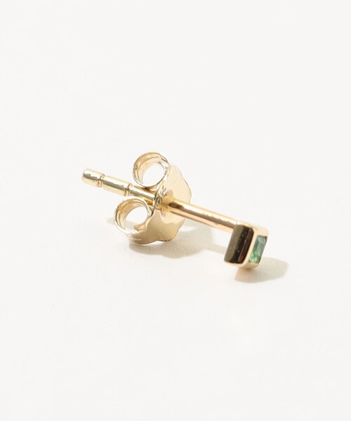 METIER（メティエ）の「Metier Mini Bezel Set Princess Gemstone Studs 片耳ピアス（ピアス（片耳用）・レディース・グリーン・FREE）」の3枚目の写真