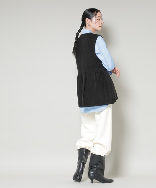 NANO universe（ナノユニバース）の「ダブルフェイスペプラムニットベスト（ベスト・レディース・ブラック/ライトグレー・FREE）」の17枚目の写真