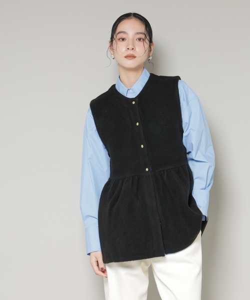 NANO universe（ナノユニバース）の「ダブルフェイスペプラムニットベスト（ベスト・レディース・ブラック/ライトグレー・FREE）」の12枚目の写真