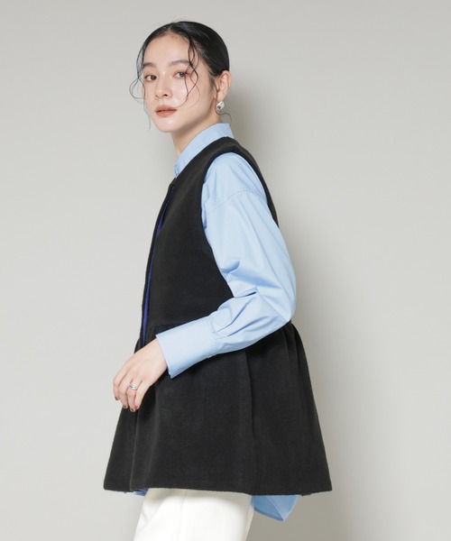 NANO universe（ナノユニバース）の「ダブルフェイスペプラムニットベスト（ベスト・レディース・ブラック/ライトグレー・FREE）」の13枚目の写真