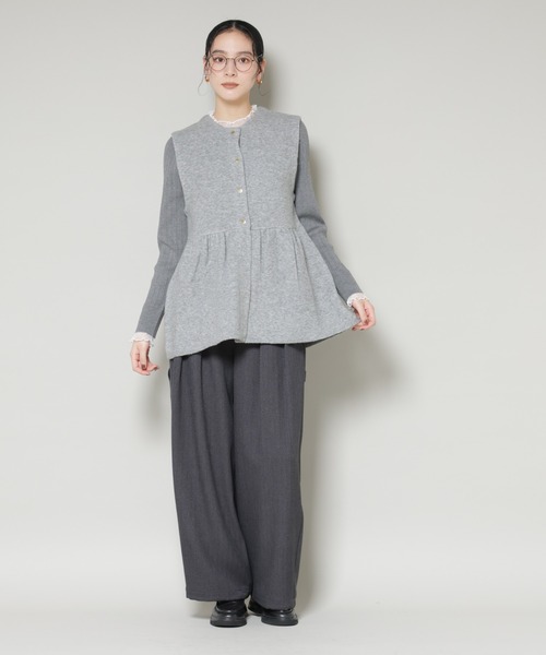 NANO universe（ナノユニバース）の「ダブルフェイスペプラムニットベスト（ベスト・レディース・ブラック/ライトグレー・FREE）」の7枚目の写真