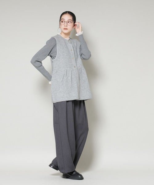 NANO universe（ナノユニバース）の「ダブルフェイスペプラムニットベスト（ベスト・レディース・ブラック/ライトグレー・FREE）」の10枚目の写真