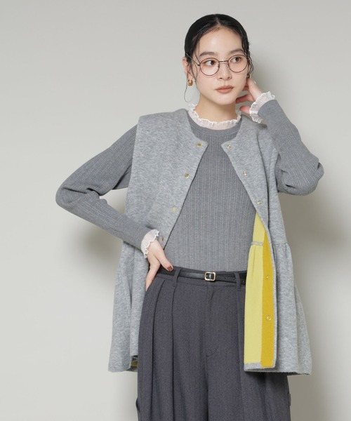 NANO universe（ナノユニバース）の「ダブルフェイスペプラムニットベスト（ベスト・レディース・ブラック/ライトグレー・FREE）」の6枚目の写真