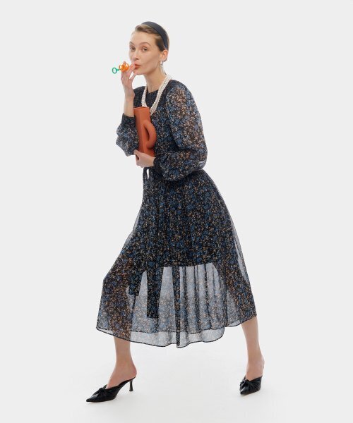 ETMON(エトモン)の「Smock Shirring Lace Dress Blue(ワンピース・レディース・その他・FREE)」の2枚目の写真