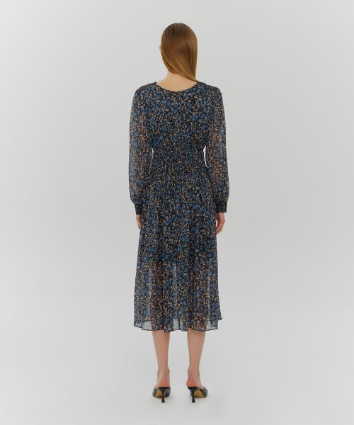 ETMON(エトモン)の「Smock Shirring Lace Dress Blue(ワンピース・レディース・その他・FREE)」の6枚目の写真