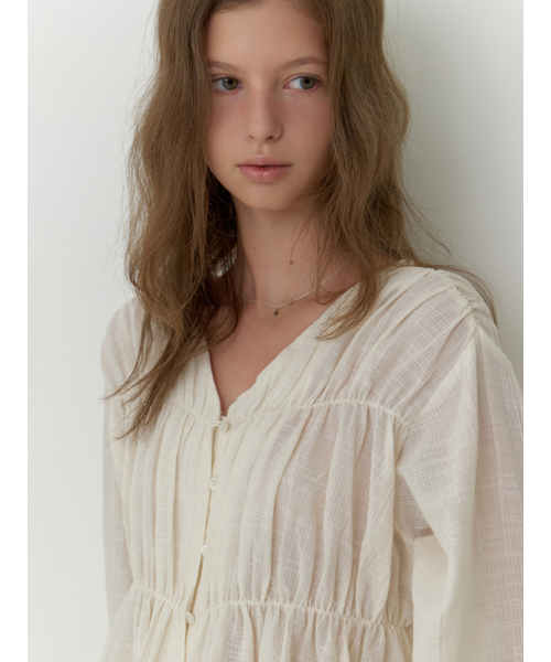 Daria shirring v blouse (cream)