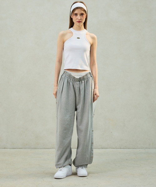 ARI(アリ)の「POPPY SLEEVELESS TOP / WHITE(Tシャツ/カットソー・レディース・ホワイト・FREE)」の2枚目の写真