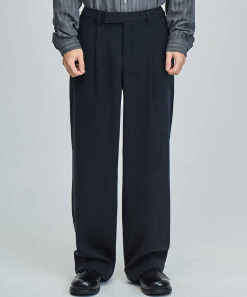 PRAIRIE(KR)（プレーリー）の「ウールリラックスフィットスラックス (ダークネイビー)（スラックス・メンズ・ブラック/ダークネイビー・SMALL/MEDIUM/LARGE）」の2枚目の写真