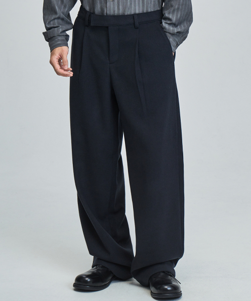 PRAIRIE(KR)（プレーリー）の「ウールリラックスフィットスラックス (ダークネイビー)（スラックス・メンズ・ブラック/ダークネイビー・SMALL/MEDIUM/LARGE）」の3枚目の写真