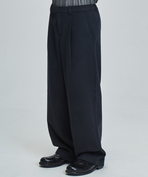 PRAIRIE(KR)（プレーリー）の「ウールリラックスフィットスラックス (ダークネイビー)（スラックス・メンズ・ブラック/ダークネイビー・SMALL/MEDIUM/LARGE）」の4枚目の写真