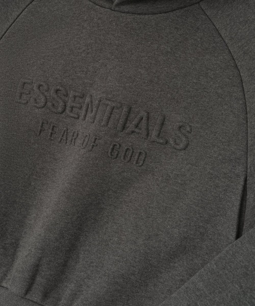 FOG ESSENTIALS(エフオージーエッセンシャルズ)の「Fear of God ESSENTIALS/FOG エッセンシャルズ/90's Raglan Hoodie(パーカー・レディース・チャコールグレー/その他5・XS/S/M)」の4枚目の写真
