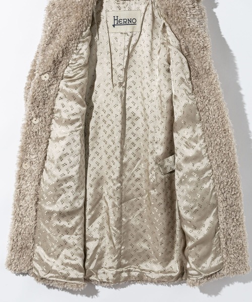 HERNO（ヘルノ）の「HERNO CURLY ALTERNATIVE FUR COAT ヘルノ オルタナティブ ファー コート（ムートンコート・レディース・クリーム・42/40）」の14枚目の写真
