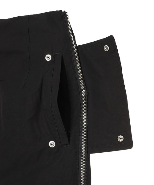 TOGA PULLA(トーガ プルラ)の「TOGA PULLA Memory grosgrain mini skirt TP252-FG227(スカート・レディース・ブラック・38)」の8枚目の写真