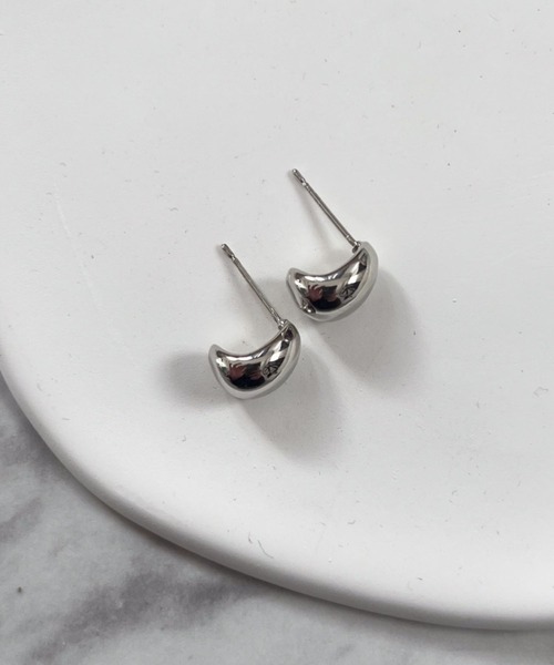yu-ka（ユーカ）の「YU-KA:ドロップミニピアス drop mini pierce（ピアス（両耳用）・レディース・ゴールド/シルバー・FREE）」の5枚目の写真