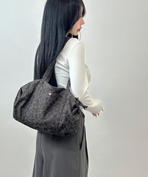 FOLLOWIN（フォロウィン）の「3color/レオパードソフトボストンバッグ（ショルダーバッグ）」