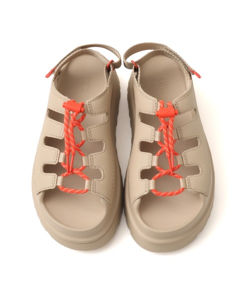 UGG（アグ）の「UGG W GOLDENGLOW TOGGLE / アグ ゴールデングロウ トグル（サンダル・レディース・ベージュ・23.0cm/25.0cm/24.0cm/22.0cm）」の5枚目の写真