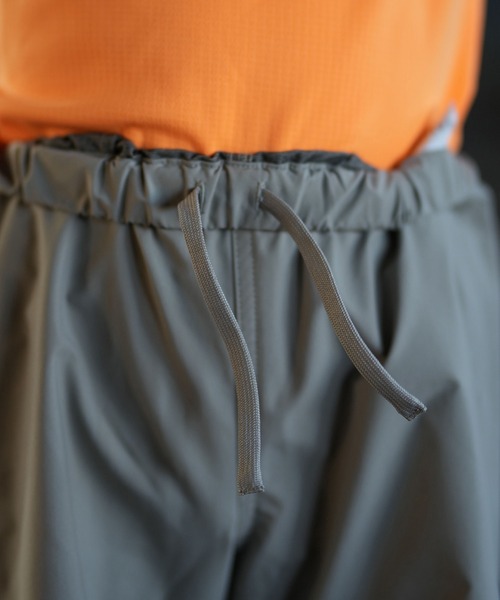 THE NORTH FACE(ザノースフェイス)の「ストレッチ ショートパンツ NBJ92505(その他パンツ・キッズ・ブラック/ライトグレー・130cm/140cm/160cm/150cm)」の3枚目の写真