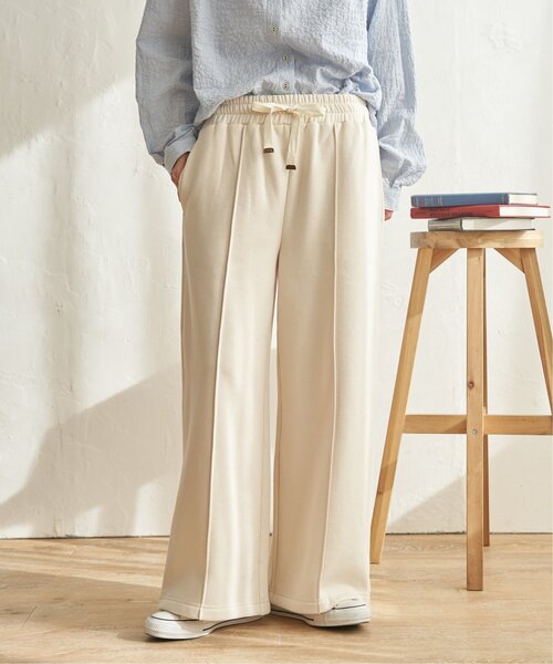 LBC（エルビーシー）の「裏起毛センタータックイージーパンツ（スウェットパンツ・レディース・グレー/アイボリー/ブラック/ダークブラウン・L/M）」の15枚目の写真