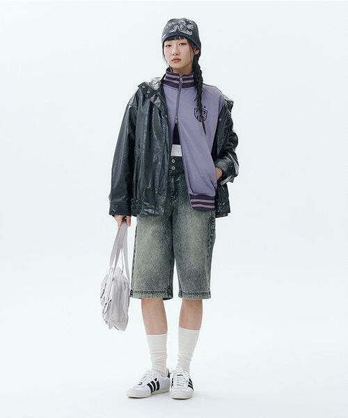 MUSINSA STANDARD WOMAN（ムシンサスタンダードウーマン）の「ウィメンズパテント合成皮革オーバーサイズジャケット[ブラック]（ライダースジャケット・レディース・その他・S/M）」の16枚目の写真
