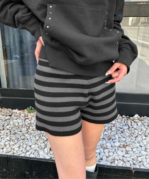 sedacle girl（セダクルガール）の「ボーダーホットパンツ（その他パンツ・レディース・ブラック/チャコールグレー・FREE）」の2枚目の写真