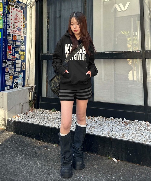 sedacle girl（セダクルガール）の「ボーダーホットパンツ（その他パンツ・レディース・ブラック/チャコールグレー・FREE）」の5枚目の写真