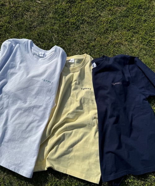 skoool（スクール）の「ロゴデザイン 半袖Tシャツ／フロントプリント × ベーシックシルエット（Tシャツ/カットソー・メンズ・ネイビー/ホワイト/イエロー・LARGE/MEDIUM）」の4枚目の写真