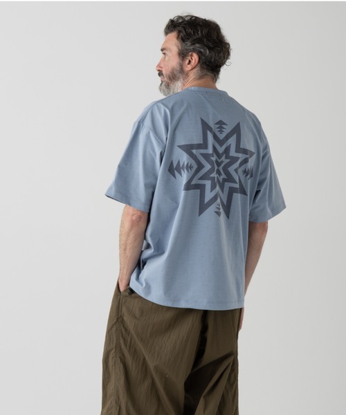 PENDLETON（ペンドルトン）の「バックプリント・ティ（Tシャツ/カットソー・メンズ・オフホワイト/ブルーグレー/ブラック/カーキ/ピンク系その他・LARGE/MEDIUM/SMALL/X-LARGE）」の4枚目の写真