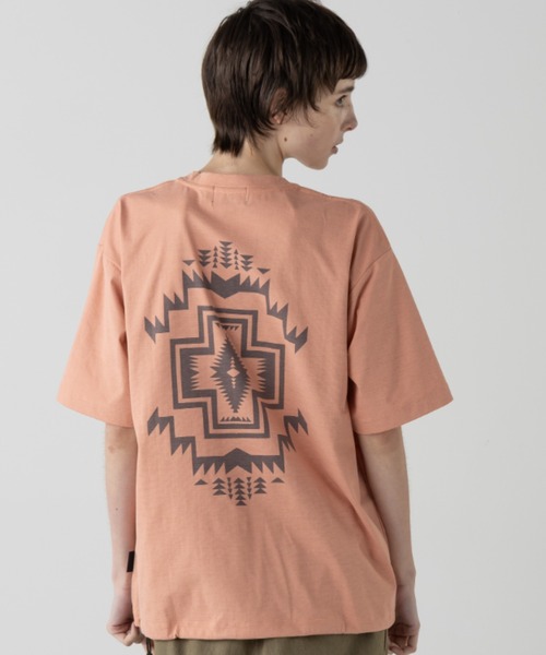 PENDLETON（ペンドルトン）の「バックプリント・ティ（Tシャツ/カットソー・メンズ・オフホワイト/ブルーグレー/ブラック/カーキ/ピンク系その他・LARGE/MEDIUM/SMALL/X-LARGE）」の16枚目の写真
