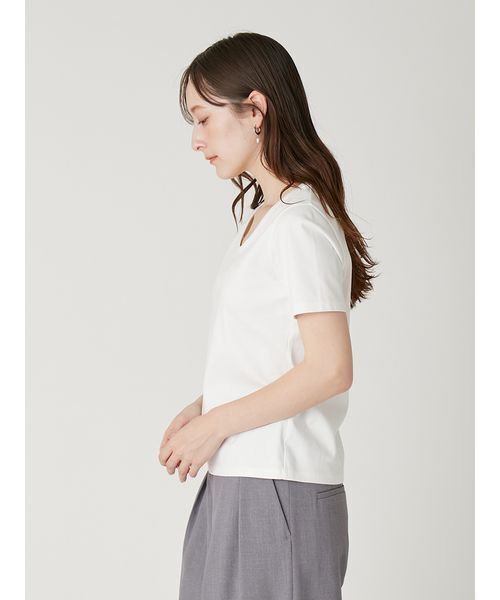 FRAY I.D(フレイアイディー)の「ラウンドネックTシャツ/接触冷感(Tシャツ/カットソー・レディース・ブラック/イエロー/ネイビー/ホワイト・F)」の14枚目の写真
