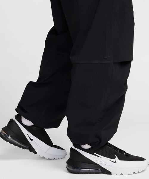 NIKE(ナイキ)の「NIKE Tech Woven Jogger Pants IU7637(その他パンツ・メンズ・ブラック・M/L)」の6枚目の写真
