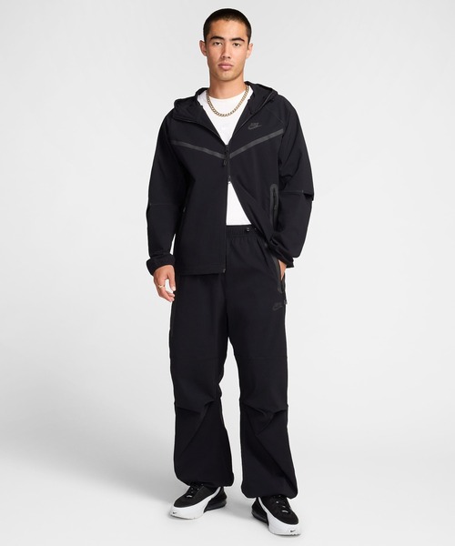 NIKE(ナイキ)の「NIKE Tech Woven Jogger Pants IU7637(その他パンツ・メンズ・ブラック・M/L)」の10枚目の写真