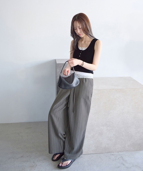 CHAN ME（チャンミ）の「ストライプタックワイドパンツ（スラックス・レディース・ブラウン/ブラック/グレー・MEDIUM/LARGE/X-LARGE）」の13枚目の写真