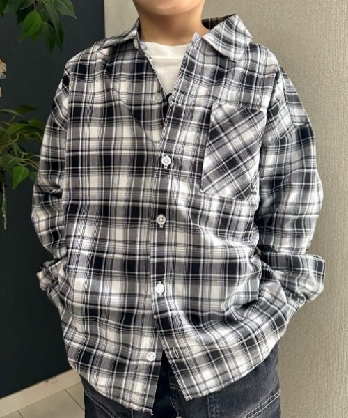 Right-on（ライトオン）の「【Refurbish】ワンポイント刺繍シャツ (キッズ / 通園通学 / シンプル)（シャツ/ブラウス・キッズ・ブラック/ブルー・110/120/130/140/150/160）」の2枚目の写真