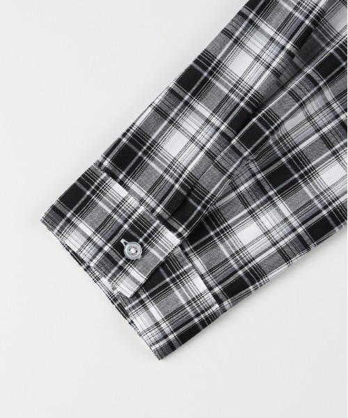 Right-on（ライトオン）の「【Refurbish】ワンポイント刺繍シャツ (キッズ / 通園通学 / シンプル)（シャツ/ブラウス・キッズ・ブラック/ブルー・110/120/130/140/150/160）」の6枚目の写真