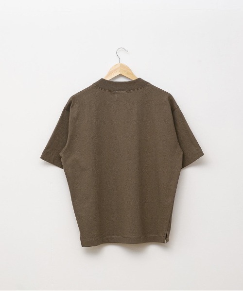 A blends(エイブレンズ)の「A blends Macknight × A blends ミドルネックTシャツ(Tシャツ/カットソー・メンズ・カーキ・X-LARGE)」の3枚目の写真