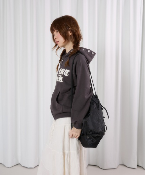 FCMM(エフシーエムエム)の「【日本限定】EYELET PATCH HOODIE / アイレットパッチフーディ(パーカー・レディース・グレー/チャコールグレー/グリーン系その他・SMALL/MEDIUM)」の17枚目の写真