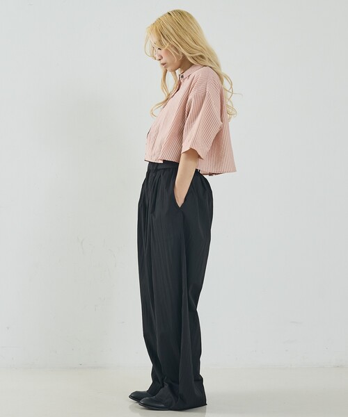 NOMINE(ノミネ)の「ロングヨーク ハーフスリーブ/半袖 シャツ(シャツ/ブラウス・レディース・ピンク/ホワイト/サックスブルー/ブラック/ホワイト系その他・フリー)」の15枚目の写真