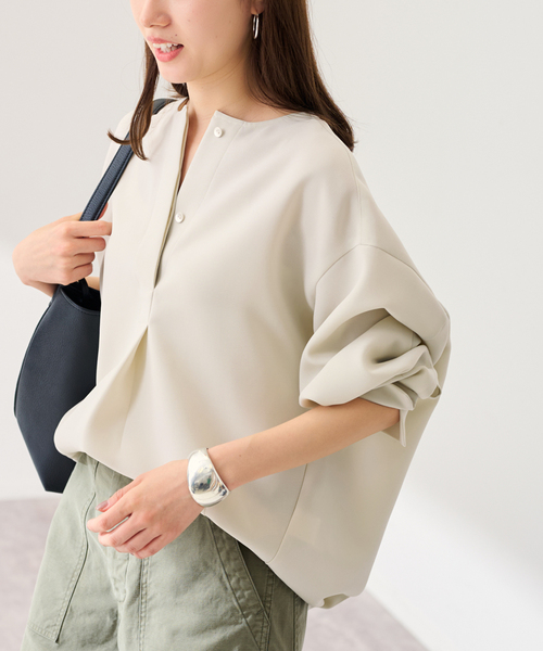 FRAMeWORK(フレームワーク)の「ライトダブルクロスコクーンブラウス(シャツ/ブラウス・レディース・ブラック/アイボリー/ベージュ・FREE)」の2枚目の写真