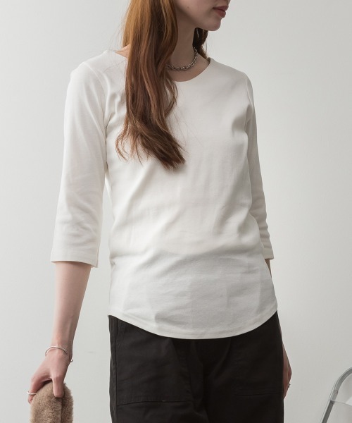 RCD(アールシーディー)の「Vネック七分袖プルオーバー(Tシャツ/カットソー・レディース・ブラック/カーキ/チャコールグレー/杢グレー/オフホワイト・M/L/LL/3L)」の2枚目の写真