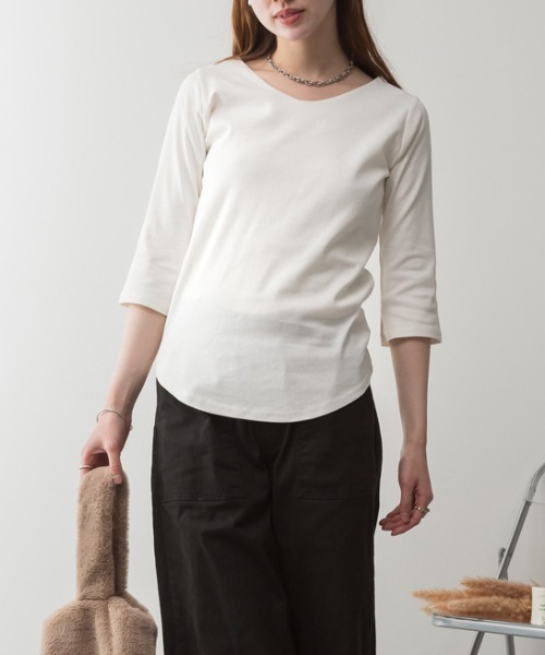 RCD(アールシーディー)の「Vネック七分袖プルオーバー(Tシャツ/カットソー・レディース・ブラック/カーキ/チャコールグレー/杢グレー/オフホワイト・M/L/LL/3L)」の6枚目の写真