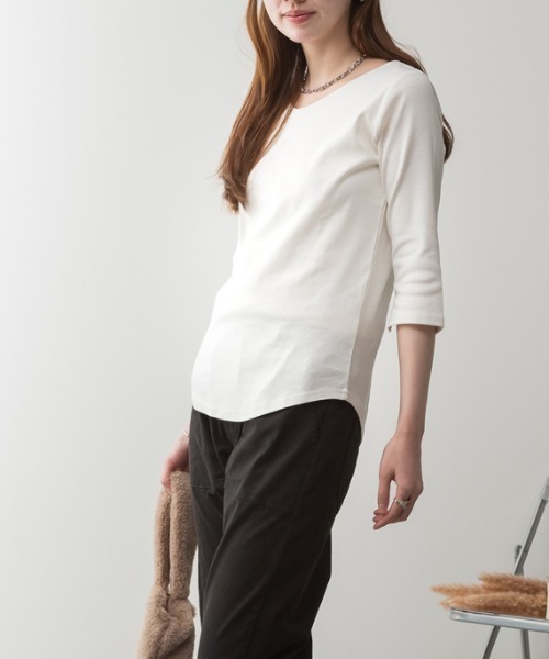 RCD(アールシーディー)の「Vネック七分袖プルオーバー(Tシャツ/カットソー・レディース・ブラック/カーキ/チャコールグレー/杢グレー/オフホワイト・M/L/LL/3L)」の8枚目の写真