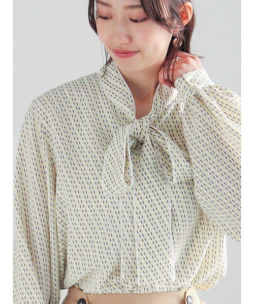 Te chichi（テチチ）の「パターンアソートボウタイブラウス《2026 spring catalog item》（シャツ/ブラウス・レディース・オフホワイト/ブルー/イエロー/ネイビー・F）」の4枚目の写真